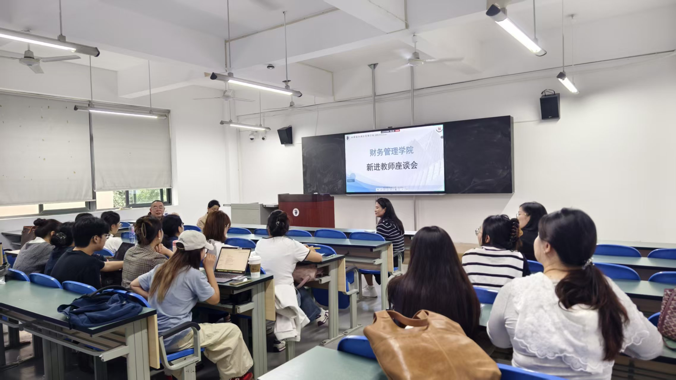 图片12 图片12