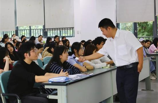 立足司法视角 解锁财税痛点—财务管理学院成功举办财会行业法律风险剖析专题讲座