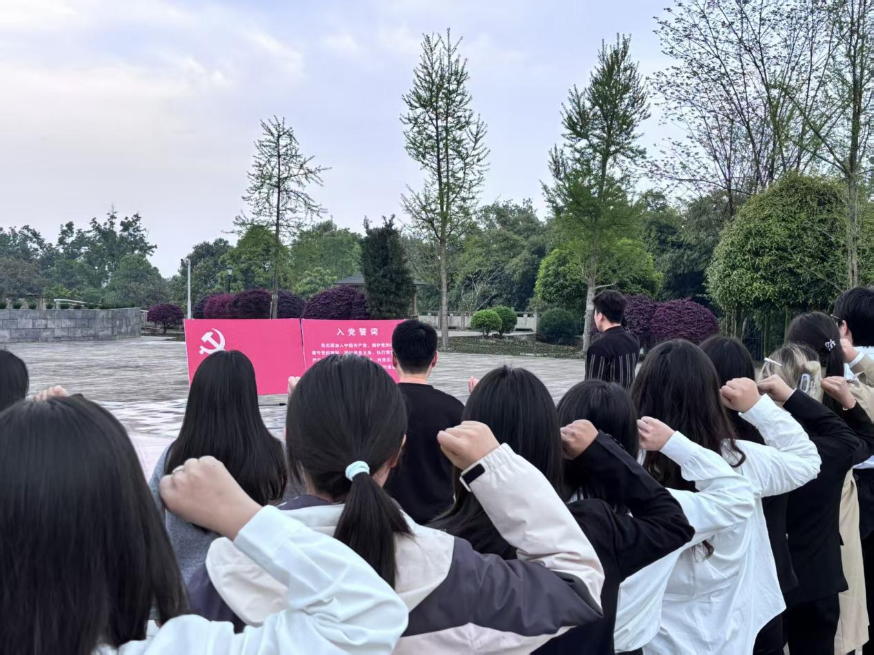 图片1 图片1